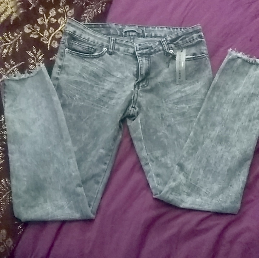Rue21 Black Acid Wash Women's Curvy Low Rise Skinny Denim Jeans Sz. 13/14